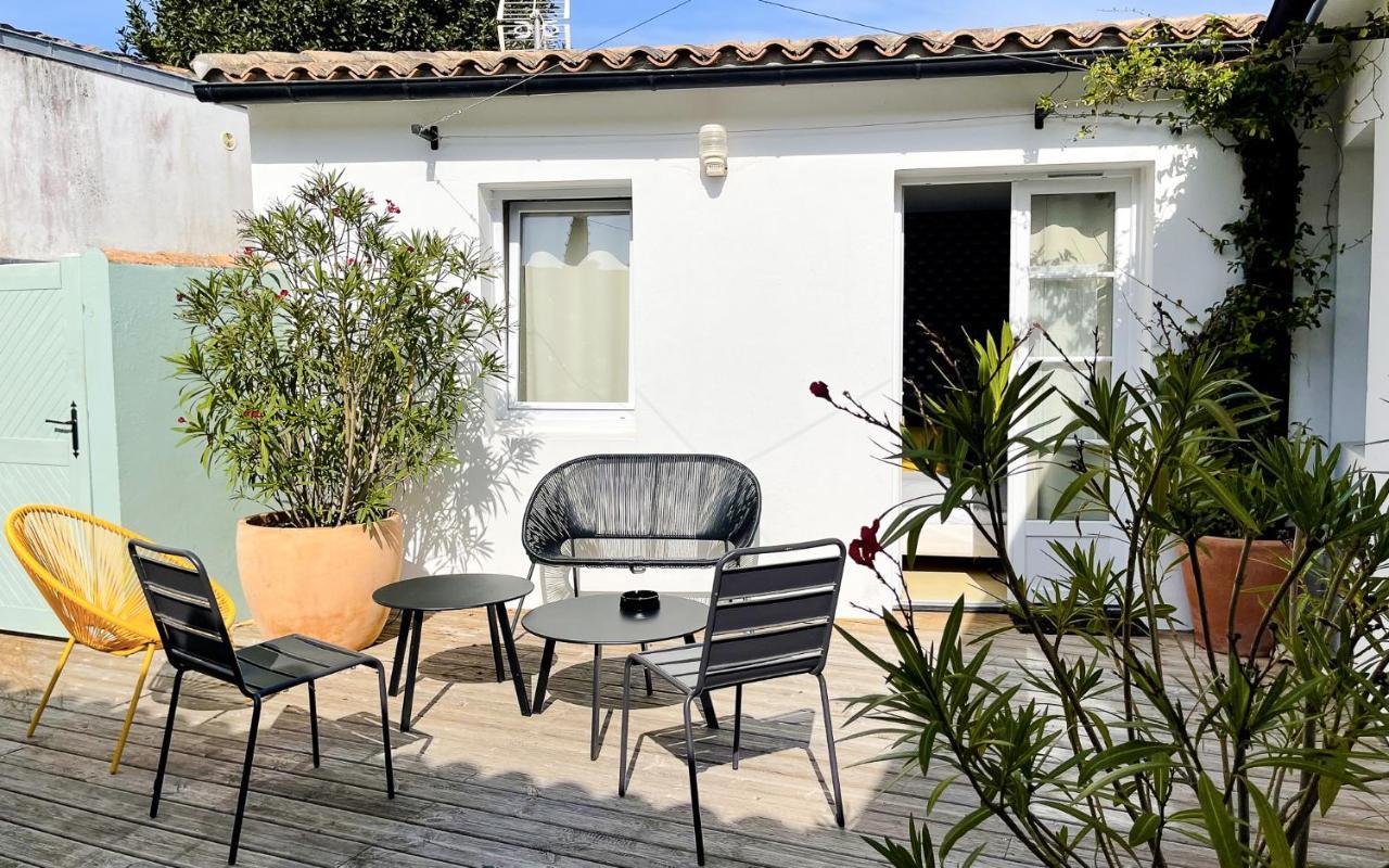 Hotel Le Clocher Ars-en-Re Exterior photo
